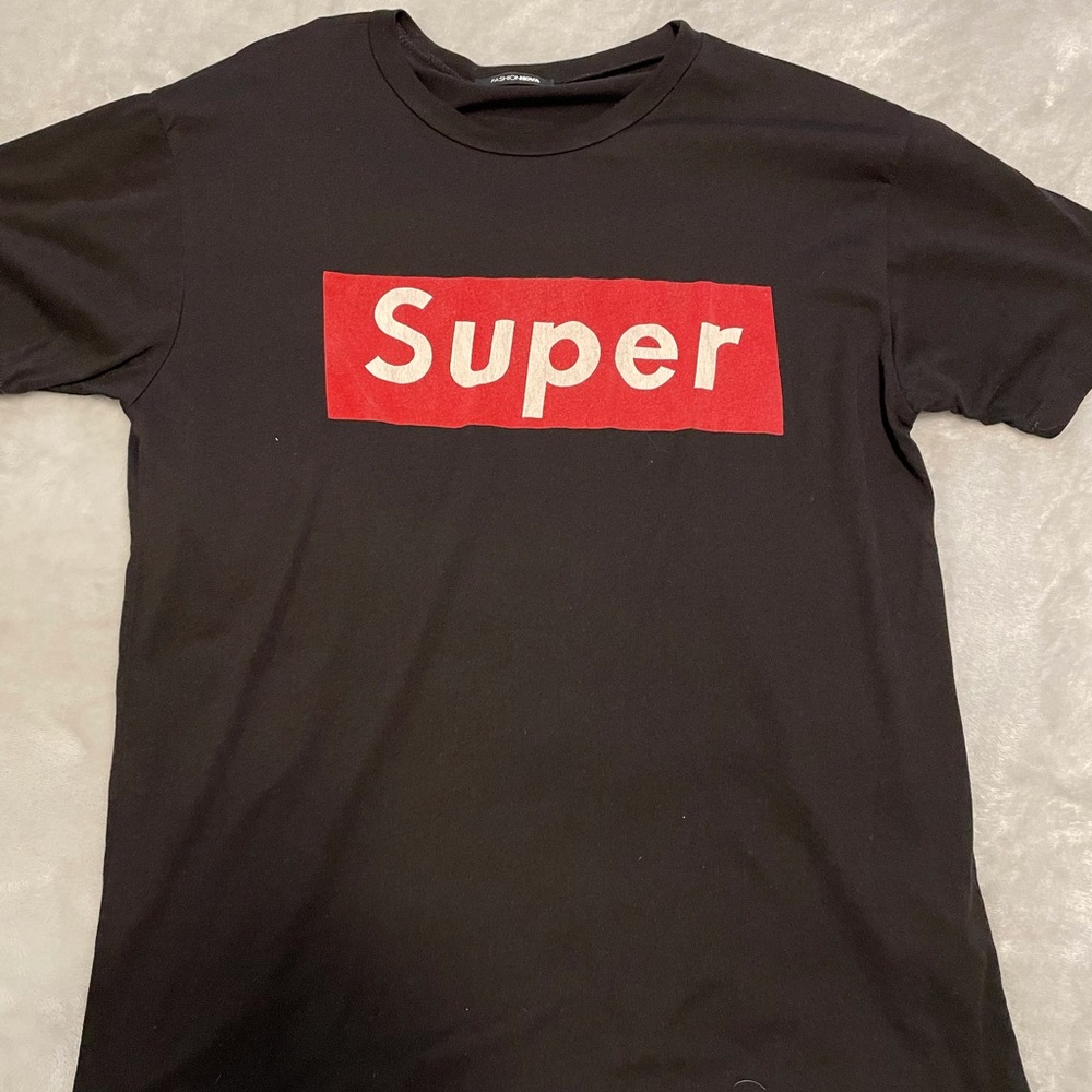 Black t shirt